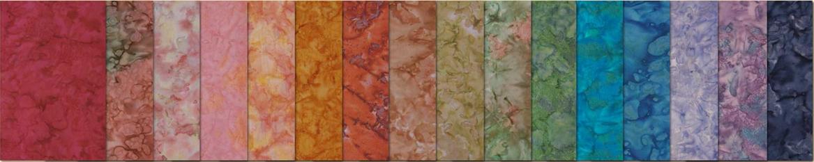 NOVÉ MATERIÁLY BALI BATIKA Dnes představujeme materiál, který ocení tradiční i moderní quiltařky pro jeho úžasné vzory, barevnost, kvalitu a schopnost propojit v quiltu různě barevné plochy.