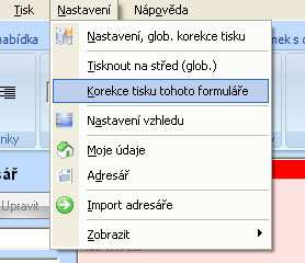 V menu "Nastavení" naleznete položku "Korekce tisku" kde lze nastavit korekci tiskové osy X a Y. Máte-li tiskárnu s podavačem který papíry vystředí, vyberete možnost "Zarovnávat tisk na střed".