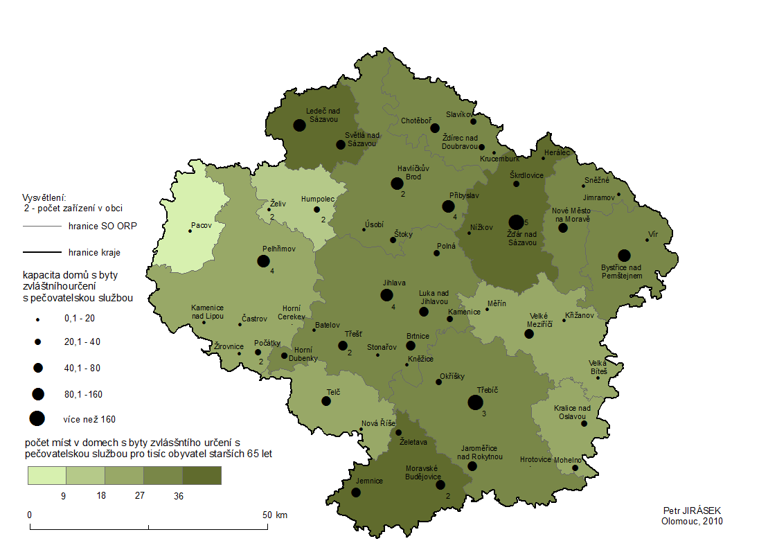 zařízením se vyznačovalo Pacovsko, kde bylo k dispozici pouze 15 míst. Obrázek č. 23 poskytuje lokalizaci a kapacitu domů s byty zvláštního určení s pečovatelskou službou v Kraji Vysočina. Obr. č. 23: Domy s byty zvláštního určení s pečovatelskou službou v Kraji Vysočina k 31.