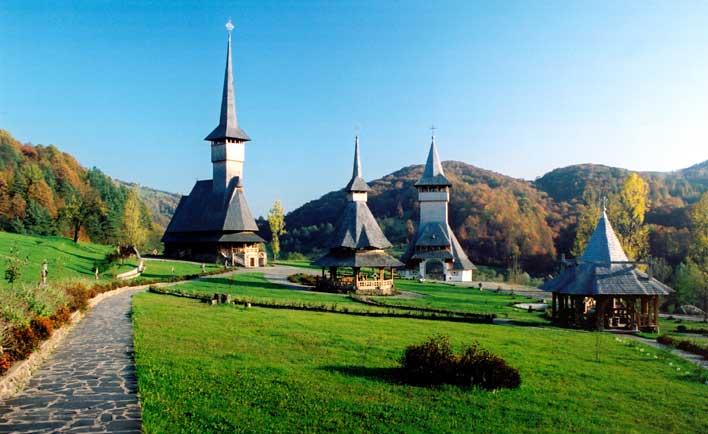 Župa Maramureš je zemědělskou oblastí, okolo Baia Mare je také těžařský průmysl a poslední dobou se čím dál víc lidí živí turistickým ruchem.