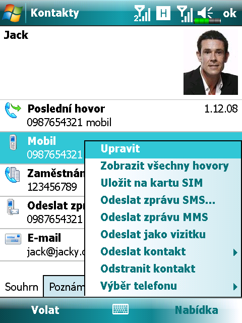 Zobrazení přehledu na obrazovce Pokud zvolíte kontakt ze seznamu kontaktů, dojde k zobrazení přehledu na obrazovce. ❶ ❷ ❸ ❶Náhled kontaktních údajů.