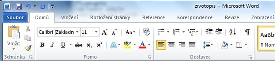 Microsoft Word Základní formátování písma, odstavce, číslování, odrážky Písmo: Řez písma - tučné, kurzíva, podtržené Typ písma - jak bude font vypadat (Arial, Calibri, Times new roman,.