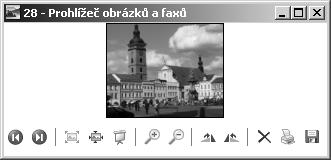 Můžete přehrávat také disky CD a kopírovat je, přehrávat disky DVD (jestliže máte hardware pro přehrávání disků DVD), poslouchat rozhlasové stanice v síti Internet, přehrávat filmové klipy nebo na