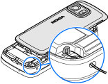Vyjmutí SIM karty 1. Sejměte zadní kryt jeho Připojení poutka Tip: Připojte k přístroji dotykové pero podobně jako poutko. Váš přístroj zvednutím od spodní strany přístroje. 2. Vyjměte baterii. 3.