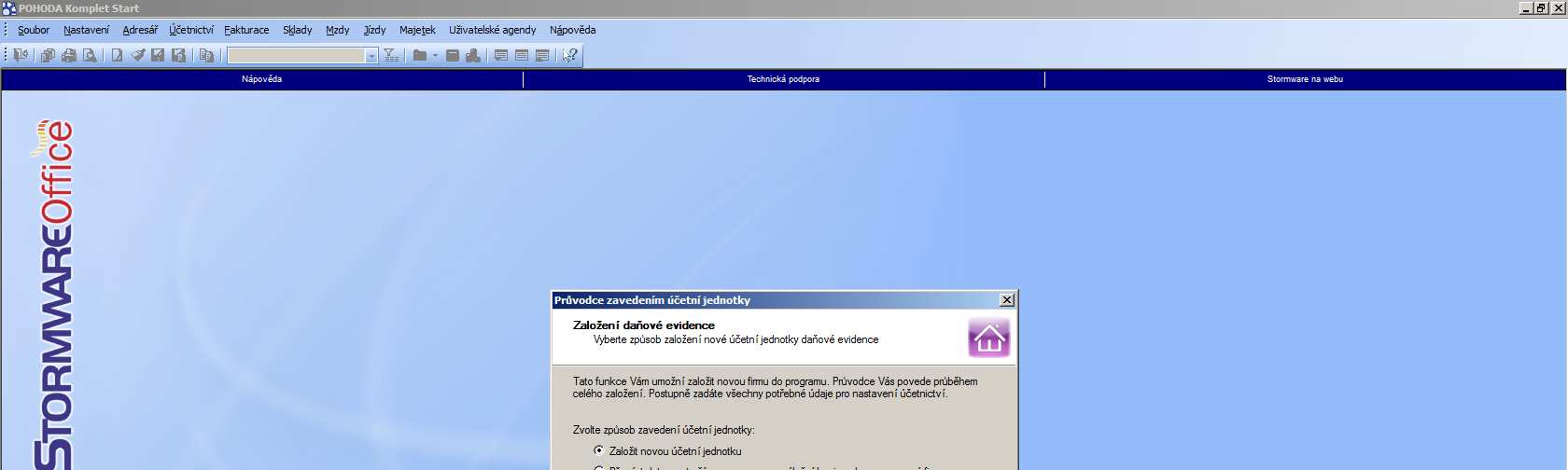 kontrolního textu. Po úspěšné autentizaci se objeví průvodce pro založení nové firmy, importu staré databáze či převedení databáze.