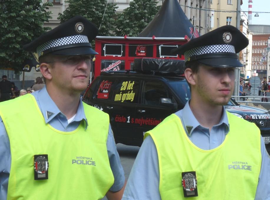 MĚSTSKÁ POLICIE BRNO JSME TÝM PRO BEZPEČNÉ