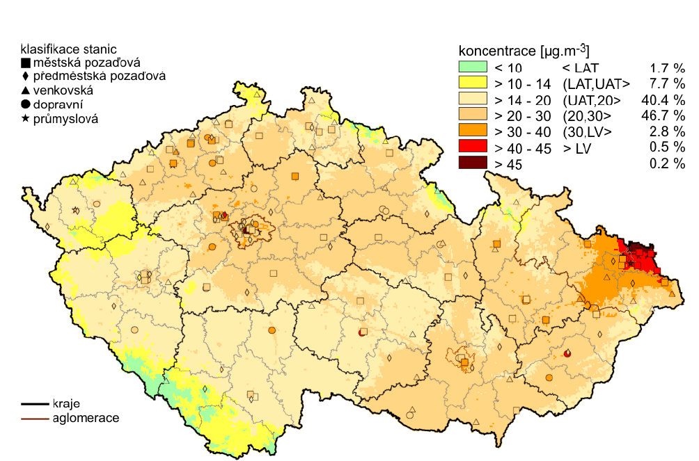 (a) (b) Obrázek 8.1: Nejvyšší 24 hodinové koncentrace PM 10 v roce 2007 (Zdroj: Státní zdravotní ústav 2008b) (a). Roční průměrná koncentrace PM 10 v roce 2007 (b).