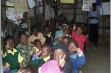 Bwagamoyo Primary School Druh: státní škola Místo: Mombasa Počet tříd: 12 Počet žáků: 400 Věk: 4-17 Bwagamoyo Primary School byla založena s cílem zajistit vzdělání sirotkům a potřebným dětem v