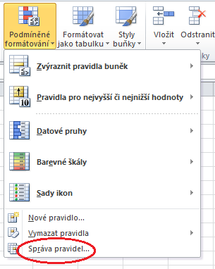 8.2 Klávesy pro pohyb v tabulce Po buňkách se v Excelu můžeme pohybovat kurzorovými šipkami nebo myší vždy na tu buňku, kterousi přejeme vybrat.