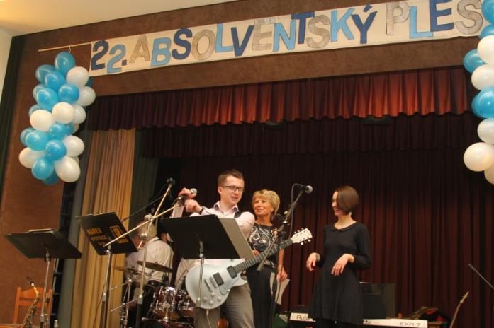 PŘÍSPĚVKY ŽÁKŮ Dne 20. 2. 2015 se konal v Kulturním domě v Čerčanech již dvaadvacátý ročník absolventského plesu pro žáky třetích ročníků.