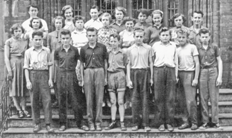 LETOŠNÍ 65LETÍ PŘI UKONČENÍ ŠKOLNÍ DOCHÁZKY VIII. TŘÍDA 1955/56 1.