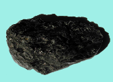 Uhlí Vznik Uhlí vzniklo z rostlinných a živočišných zbytků, které byly uloženy v anaerobních vodních prostředích, kde nízké hladiny kyslíku bránily jejich kompletnímu rozkladu a oxidaci (hnití).