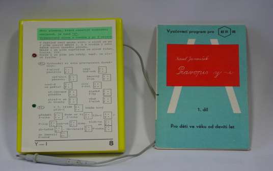 Historie a vývoj širší vymezení - ve smyslu učení pomocí elektronických přístrojů vyučovací