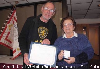 Obdrželi jsme od něj pozvání do Prahy a na oplátku jsme ho pozvali zase my do Vacínovic na vínečko do vinného sklípku, které se už uskutečnilo. Do Prahy jeli Vacenovjáci 12.