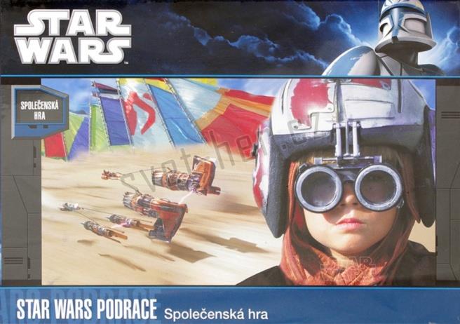 Hra obsahuje: hrací plán 4 hrací figurky dřevěnou hrací kostku 80 žetonů návod Star Wars Podrace vás přesune před dávné časy do předaleké galaxie na adrenalinové závody v podivných vznášedlech.