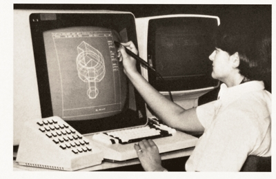 UTB ve Zlíně, Fakulta technologická 20 1980 T&W Systems uvolnila Versa CAD. M&S Computing se přejmenoval na Intergraph. 1981 Unigraphics představil objemový modelovací systém UniSolid.