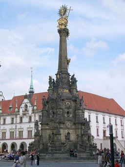 Sloup Nejsvětější Trojice v Sloup Nejsvětější Trojice v Olomouci je velkolepý monument postavený ke slávě Boží v letech