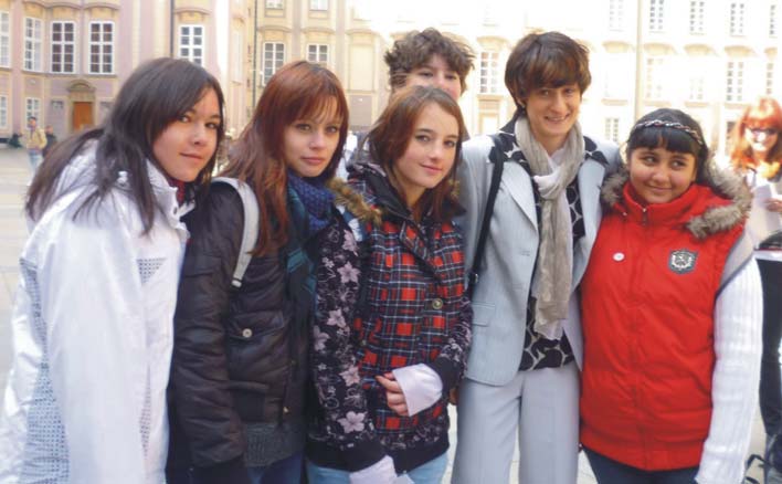 Žáci jinecké školy na vítání s úspěšnými českými olympioniky Martinou