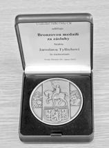 26 Osobnosti města Staroměstské noviny 11/12 Vzpomínka na Jaroslava Tyllicha, sportovce a vzácného člověka Bratr Jaroslav Tyllich se narodil 21. prosince 1924 ve Starém Městě.