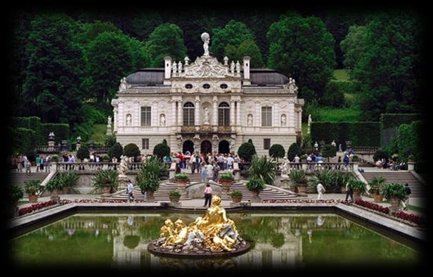 NĚMECKO In Linderhof Icecream In Germany,I reallyliked it.ammerseelakewas beautiful.