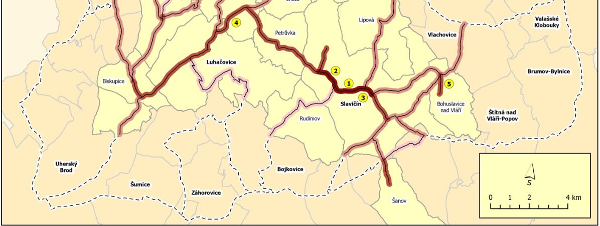 Obr. 12 Riziko kombinace pravd podobnosti výskytu p írodních pohrom a zranitelností silni ní sít ORP Luha ovice Pozn.