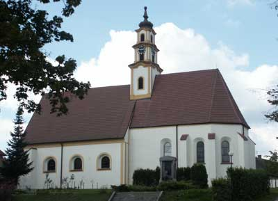Historie Obec Ševětín se rozkládá při dříve významné komunikaci spojující Linec s Prahou. Název obce, který zněl původně Šebětín, se odvozuje od osobního jména Šebata či Šebestián.