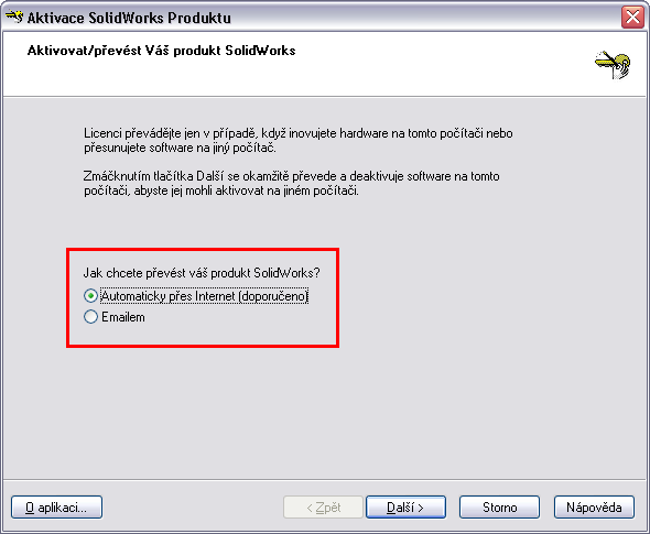 1) Průvodce převodem spustíte ze SolidWorks z menu Nápověda > Převést licence. 2) První, co musíte udělat, je zvolit typ převodu automaticky nebo emailem. Vyberte jednu z možností a klepněte na Další.