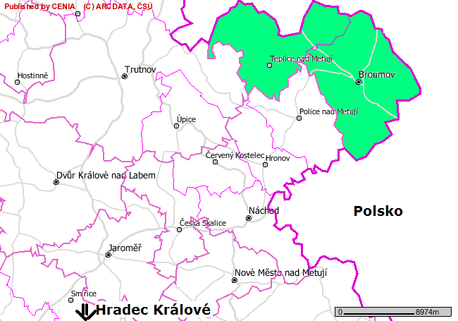 2.1.2 Fyzickogeografická charakteristika Broumovsko tvoří severní část Královéhradeckého kraje v ČR. Broumovský výběžek je obklopen ze severu, východu a jihovýchodu územím Polska.