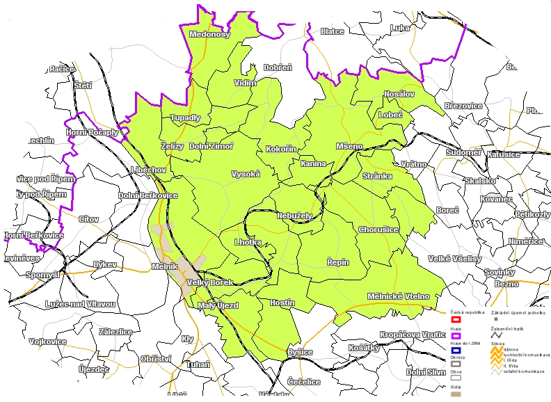 IX.Dopravní trasy Západní hranice regionu leží na železniční trase spojující Hlavní město Praha a Ústní nad Labem.