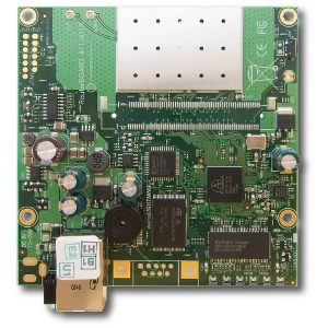 MIKROTIK: RB411R 32 MB RAM, 300 MHz, 1x LAN, 2 x U.FL vč. L3 (2,4 GHz) RB411R je klientská jednotka od Mikrotiku, které nabízí integrovaný wifi modul v pásmu 2,4 GHz.