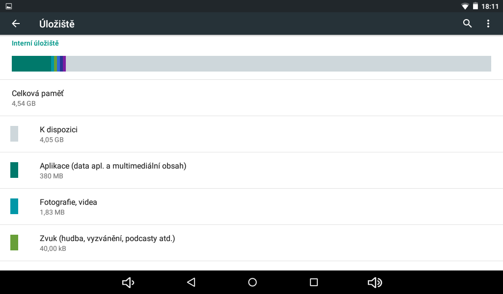 5.2.2 Úložiště (Storage) V nastavení klikněte na Úložiště, kde se zobrazuje velikosti paměti RAM a interní FLASH paměti, zároveň je zde vidět aktuální stav zaplnění interní paměti FLASH.