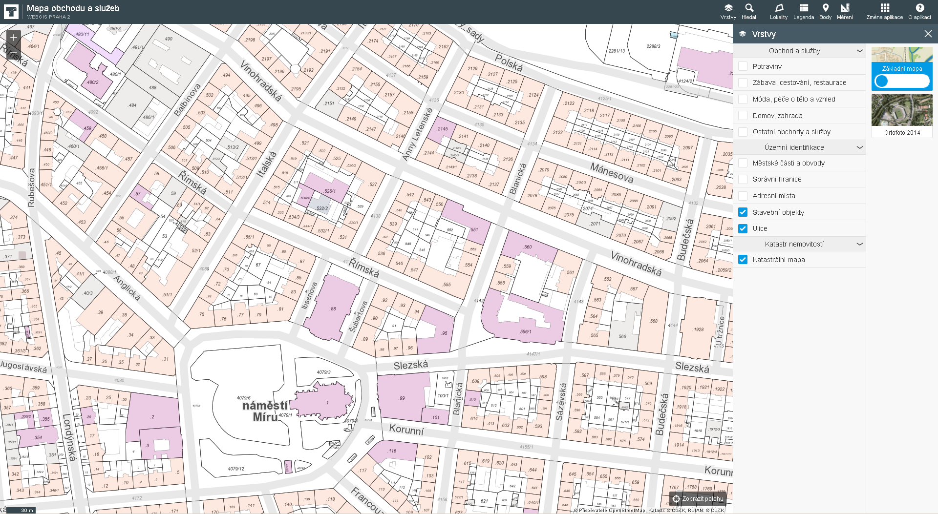 PODKLADOVÉ MAPY A VRSTVY hybridní mapa s podkladem stavebních objektů a uliční sítí + katastrální mapa - hybridní mapa je se svou vizualizací