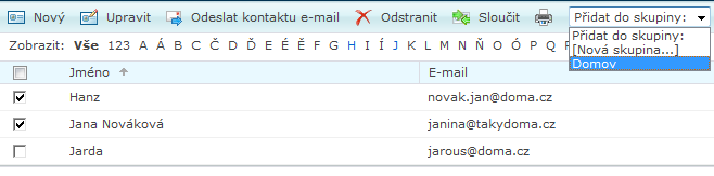 Pokud je v počítači využívána aplikace Outlook nebo Outlook Express, je nejjednodušší využít nástroje pro import kontaktů. Je nutné jej stáhnout do počítače kliknutím na tlačítko.