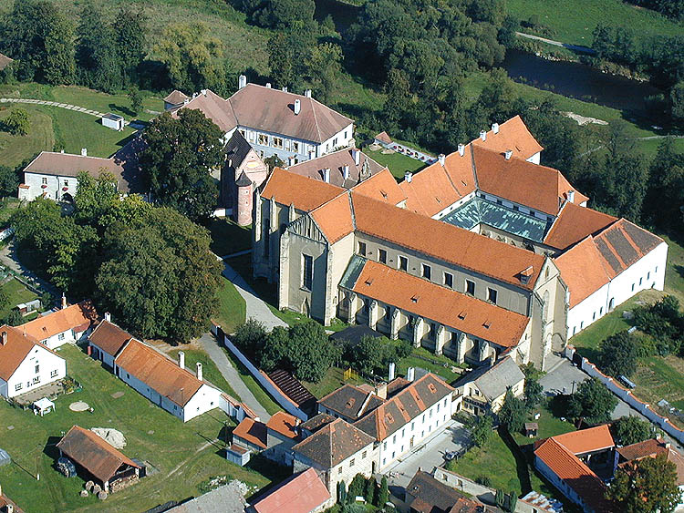 Příloha č. 10 Komplex kláštera Zdroj foto: Klášter Zlatá Koruna, letecký pohled, foto Luboš Mrázek. Český Krumlov světové dědictví Unesco.