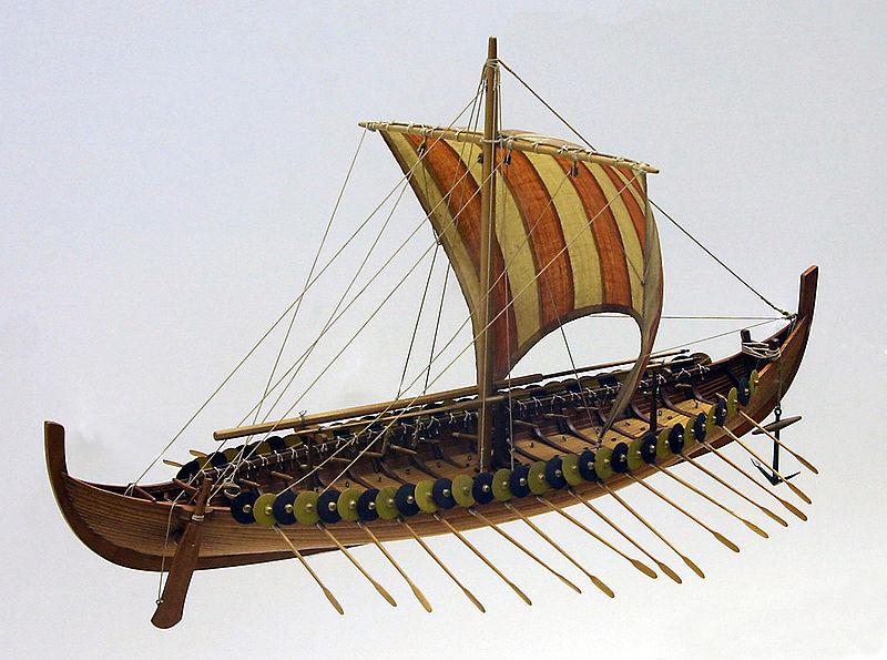 století podnikali z území Skandinávie loupeživé výpravy do Evropy švédští (Varjagové) a norští Vikingové v 10.