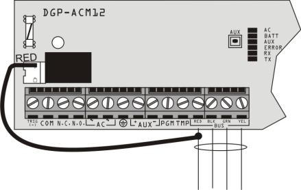 7.4 Zapojení s modulem ACM12 Napájení 16V~ (možný společný transformátor pro více ACM12). (Nouzově lze i použít zapojení s napájením 12V= z BUS) Tlačítko AUX Stiskem tlačítka AUX a podržením na 4 sec.
