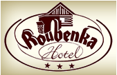 UTB ve Zlíně, Fakulta managementu a ekonomiky 77 předměty pro hosty restaurace a hotelu v podobě hrníčků s logem nebo pivního skla s logem zařízení.