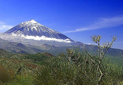 Africké činné sopky: 1. Pico de Teide - Kanárské ostrovy 2.