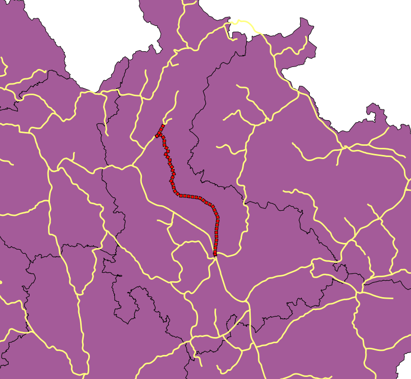 Kolik ubytovacích zařízení se nachází do 2 km od železniční trati Praha - Olomouc? A které je nejblíže kolejím?