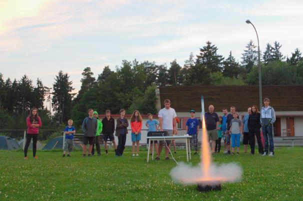 Na programu Letního astronomického praktika v Bažantnici běželo několik odborných pozorovacích programů.