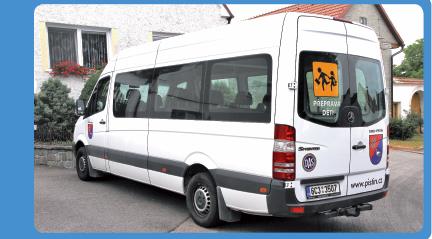 Svazek obcí Údolí Desné je rovněž zřizovatel ZŠ a MŠ Údolí Desné v rámci, které je zajištěn provoz školních autobusů.