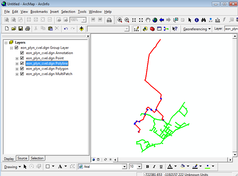 z tohoto souboru v programu arcgis vyexportována pouze liniová vrstva znázorňující přívod plynu do města a jeho rozvedení včetně domovních přípojek. Ta byla uloţena jako soubor polyline_plyn.shp. Obr.