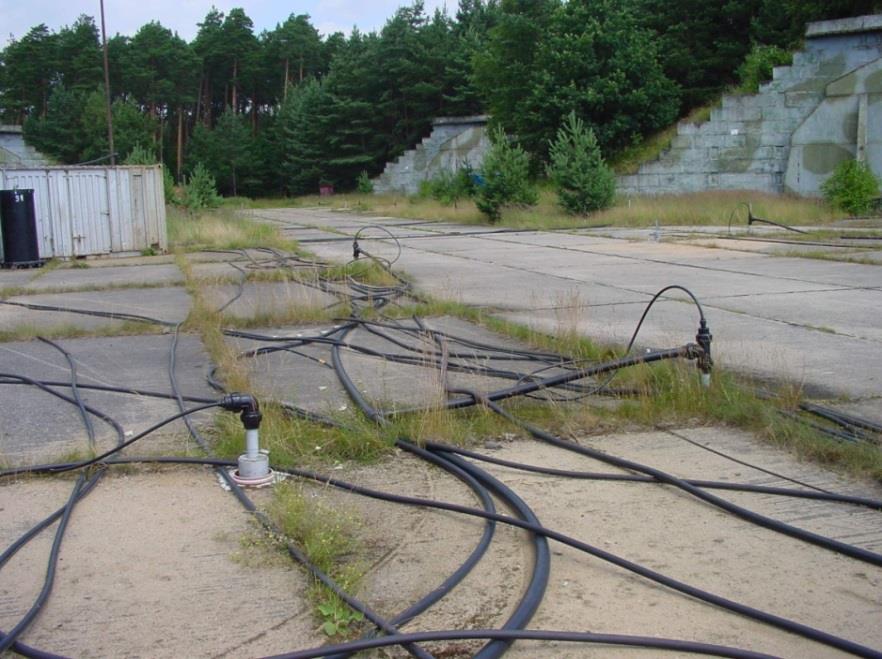 Ochrana před chemickou degradací Biologické metody Bioventing Princip: podpora cirkulace