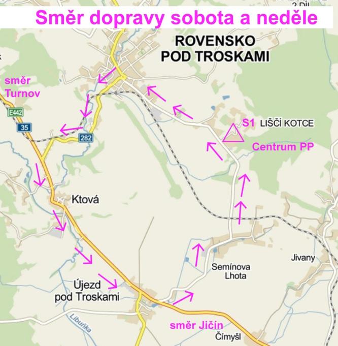 Občerstvení: V centru teplé jídlo viz elektronická objednávka, pivo, limo. Připraveny jsou i tradiční "koláčové hody" a PP stánek s občerstvením. Hlídání dětí: v centru v dětském koutku.