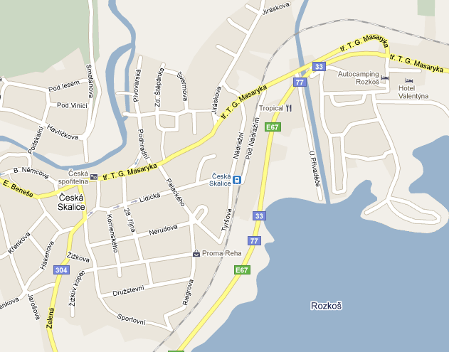 V km 5,900 je navrţena průsečná křiţovatka, kde se vlevo připojuje stávající silnice I/33 a zprava parkoviště autokempu. [13] Obrázek 9 Mapa (zdroj http://maps.google.cz) 4.6.