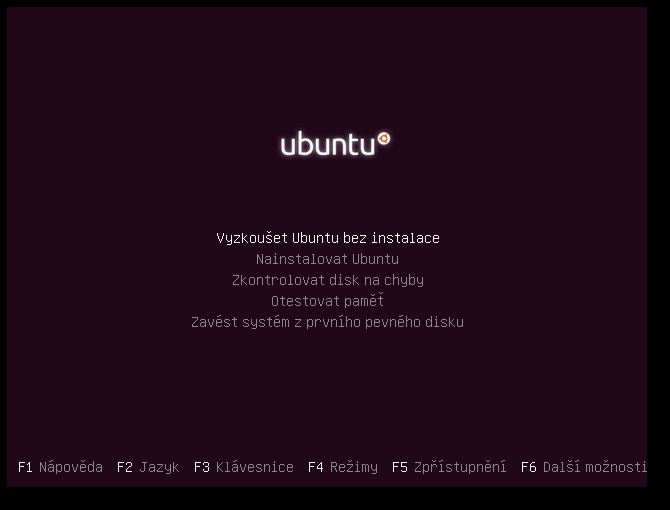 2 DISKOVÉ ODDÍLY Vyzkoušet Ubuntu bez instalace Nainstalovat Ubuntu Z těchto dvou možností se můžeme dostat ke komponentě určené k rozdělování disku (viz následující obrázek).