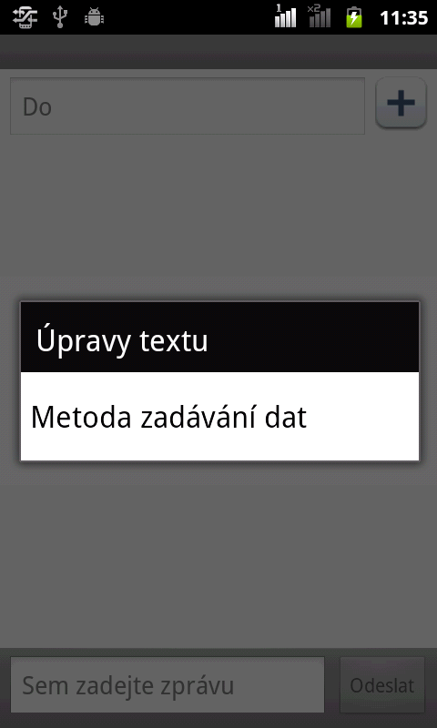 Přidržet hovor Pokud během hovoru máte další příchozí hovor, přesunutím ikony hovoru přidržíte první hovor a přijmete druhý.