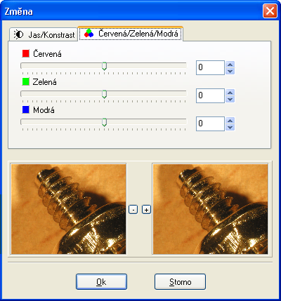 Hlavní okno programu části dialogu jsou náhledy snímku před a po provedení změn. Tlačítka + a - mezi oběma náhledy slouží ke změně zvětšení náhledů pro lepší názornost provedených změn.