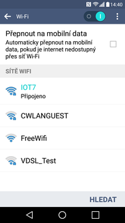 Přihlášení a odhlášení Wi-Fi sítě Wi-Fi zapnete/vypnete v záložce Sítě a to stisknutím vypínače na konci řádku Wi-Fi. 3.