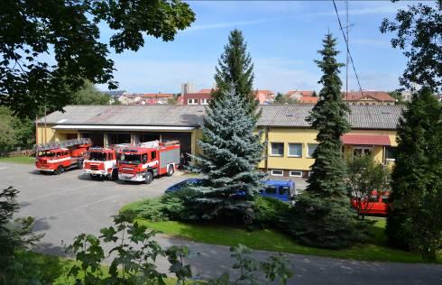 Územní odbor Třebíč Stanice Třebíč Požáry 65 Dopravní nehody 136 Plané poplachy 38 Ostatní zásahy 319 r 2014 Celkem 14/15 706 558 Stanice Hrotovice